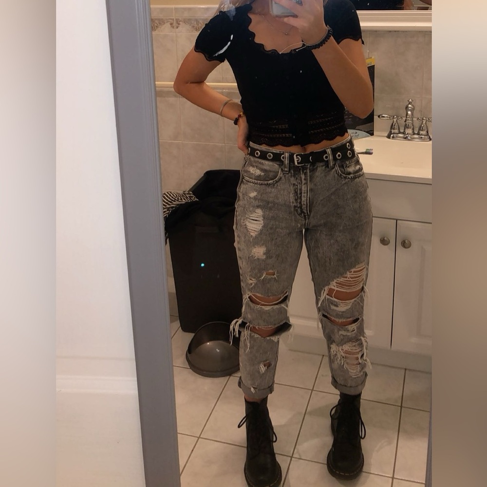American Eagle acid wash mom jeans size 2